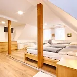 Guest house Na Kovarne - Hrabacov 786